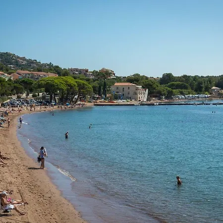 Appartamento Cap Esterel Climatisé Dans Le Centre Du Village Drammont