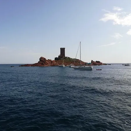 Cap Esterel Climatisé Dans Le Centre Du Village Appartamento Drammont