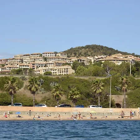 Cap Esterel Climatisé Dans Le Centre Du Village * Drammont